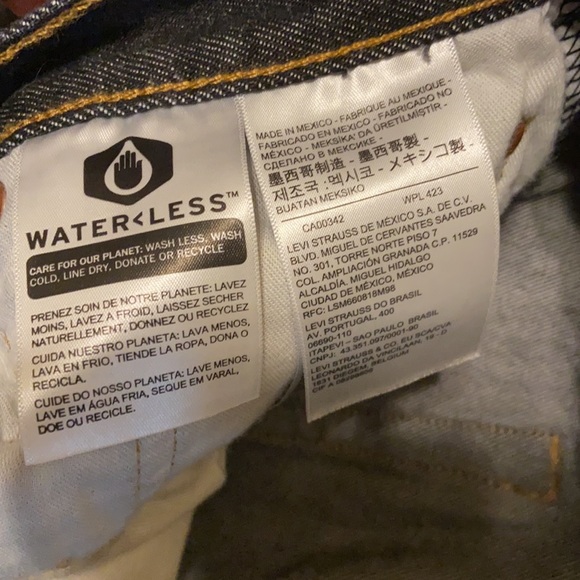 Mens Levi’s 36x34 relaxed/straight leg. Worn once - Picture 2 of 8